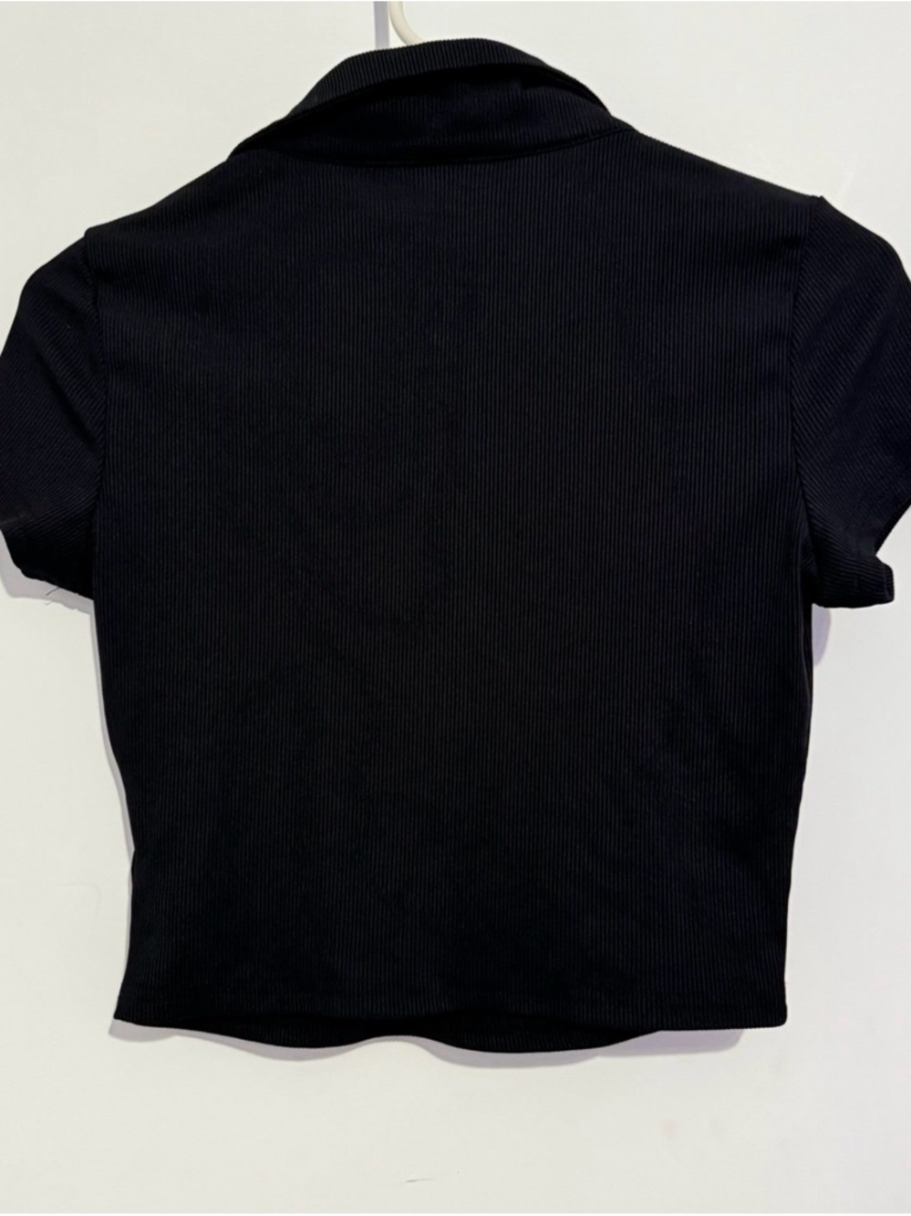 SHEIN Black Ribbed Collared Crop Top - Picture 2 of 3